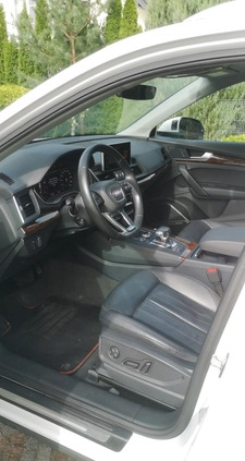 Audi Q5 cena 135000 przebieg: 119000, rok produkcji 2018 z Strzelin małe 92